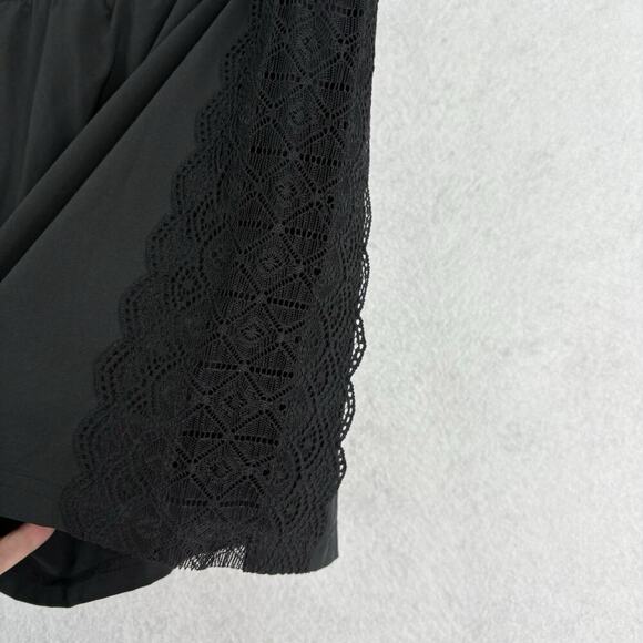 Fabletics Cynthia Shorts Women’s Size Medium Black Lace Trim Side Lined 3" - Picture 6 of 8